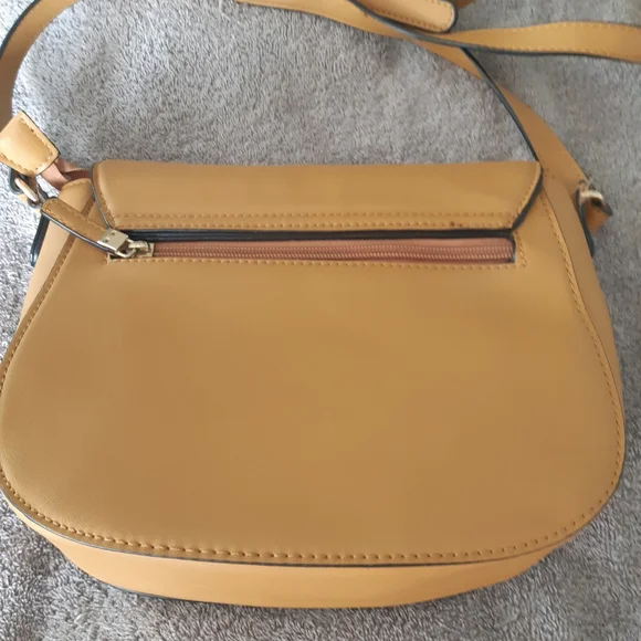 Purse - Picture 2 of 4